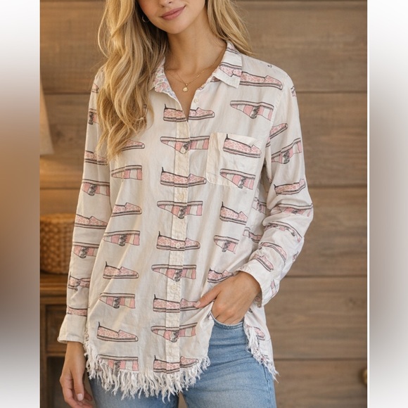 Tizzie Tops - Dizzy Lizzy: Tizzie pink and White Shoe Patterned Button-Up Shirt